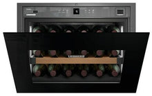 Liebherr WKEgb 582 001 26 Thermo-elektrische wijnkoeler Ingebouwd Zwart 18 fles(sen)