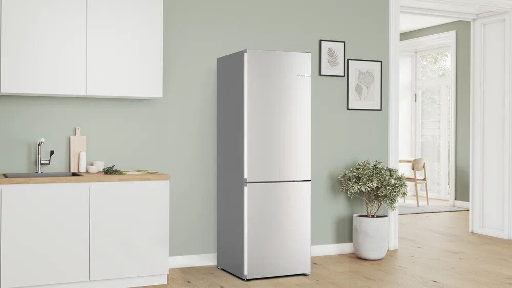 Bosch Serie 4 KGN362LAF koel-vriescombinatie Vrijstaand 321 l Metallic