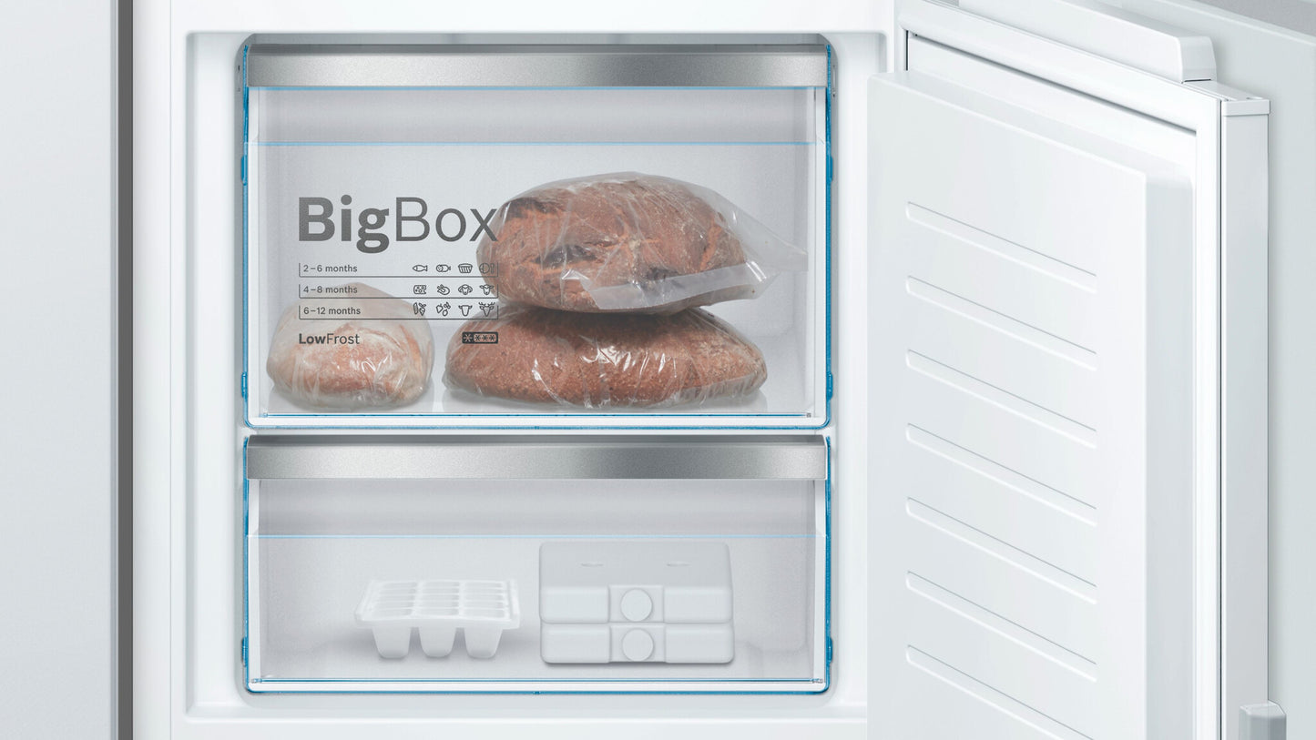 Bosch Serie 6 KIS77AFE0 koel-vriescombinatie Ingebouwd 231 l Wit