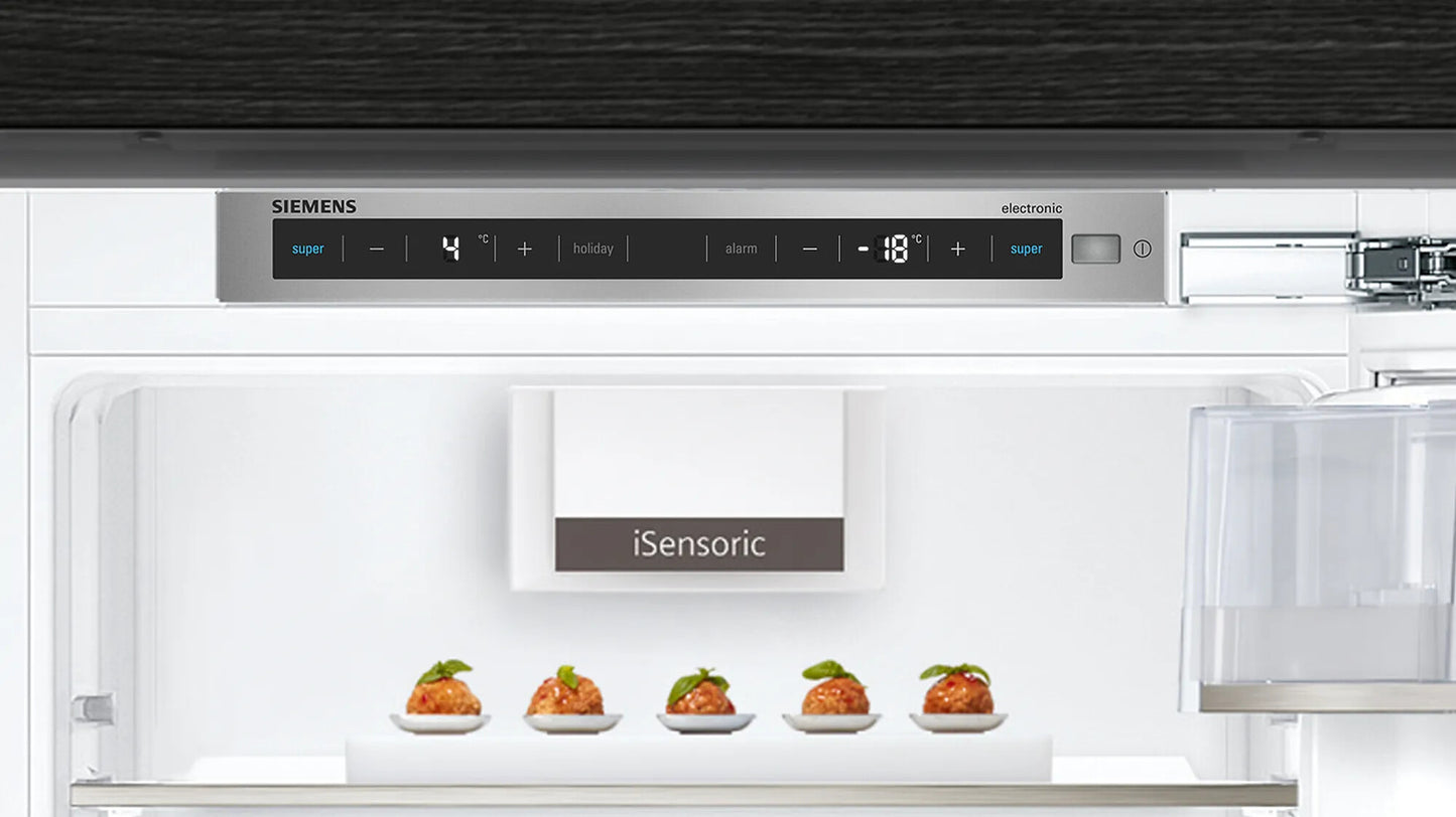 Siemens iQ500 KI87SEDD0 koel-vriescombinatie Ingebouwd 270 l