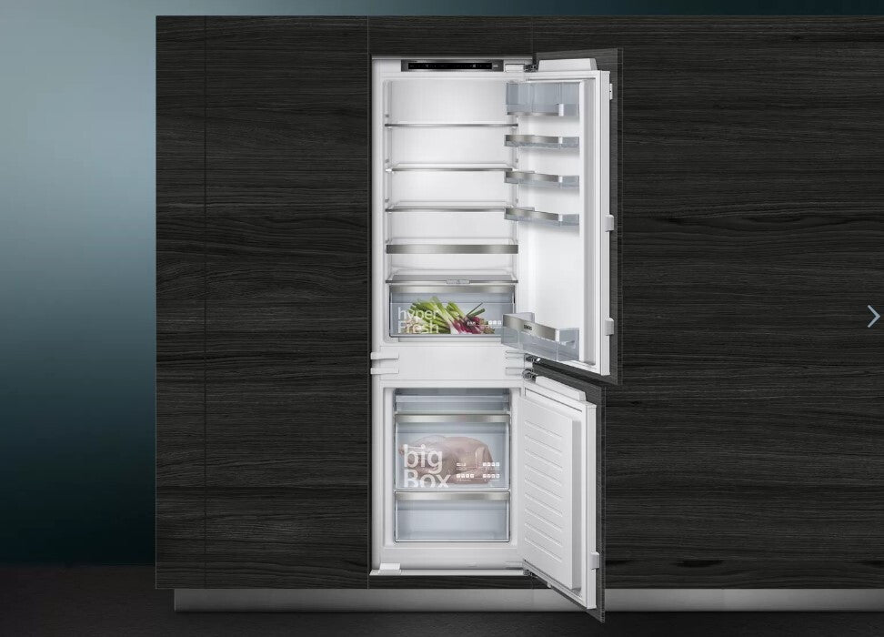 Siemens iQ500 KI86SAFE0 koel-vriescombinatie Ingebouwd 266 l