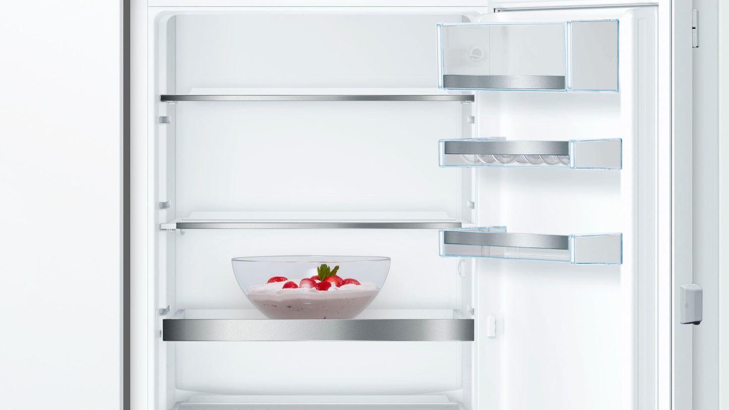 Bosch Serie 6 KIS77AFE0 koel-vriescombinatie Ingebouwd 231 l Wit