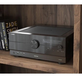 Yamaha audioversterker close-up