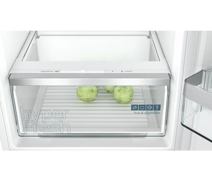 Siemens iQ300 KI87VVFE1 koel-vriescombinatie Ingebouwd 270 l Wit