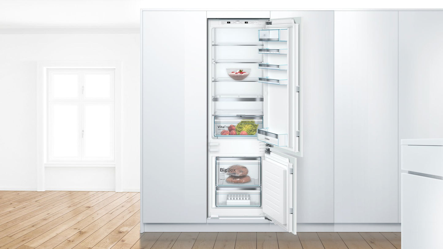 Bosch Serie 6 KIS87AFE0 koel-vriescombinatie Ingebouwd 272 l Wit