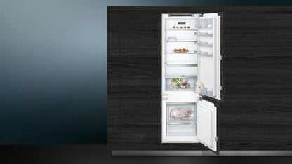 Siemens iQ500 KI87SEDD0 koel-vriescombinatie Ingebouwd 270 l
