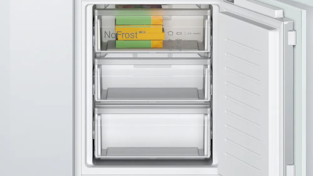 Bosch Serie 2 KIN86NFE0 koel-vriescombinatie Ingebouwd 260 l Wit