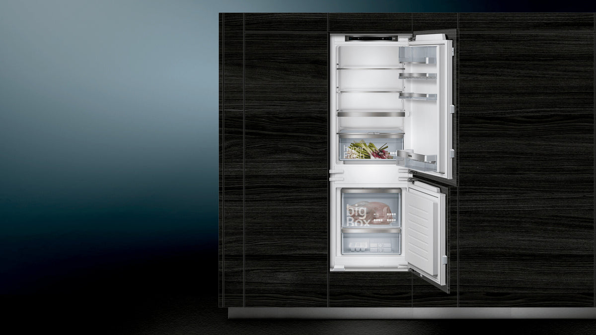 Siemens iQ500 KI77SADE0 koel-vriescombinatie Ingebouwd 231 l Wit